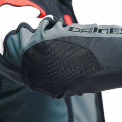 CHAQUETA DAINESE CARVE MASTER 3 GORE-TEX BLACK/EBONY/LAVA-RED