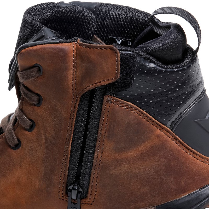 ZAPATILLAS DAINESE METRACTIVE D-WP BROWN/NATURAL-RUBBER