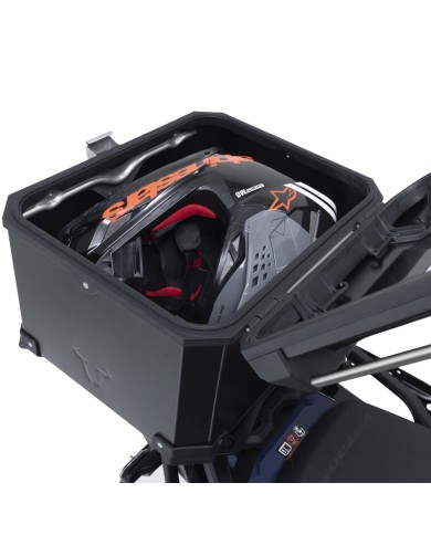 PACK SW-MOTECH BAUL 38L + HERRAJES + BOLSA SUZUKI GPT.05.876.70000/B