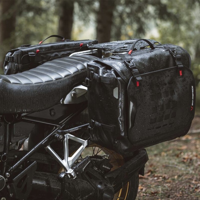 PACK SW-MOTECH DE ALFORJAS Y SOPORTES SYSBAG WP L/L DUCATI BC.SYS.22.822.21001/B | Alforjas de moto | %brands%