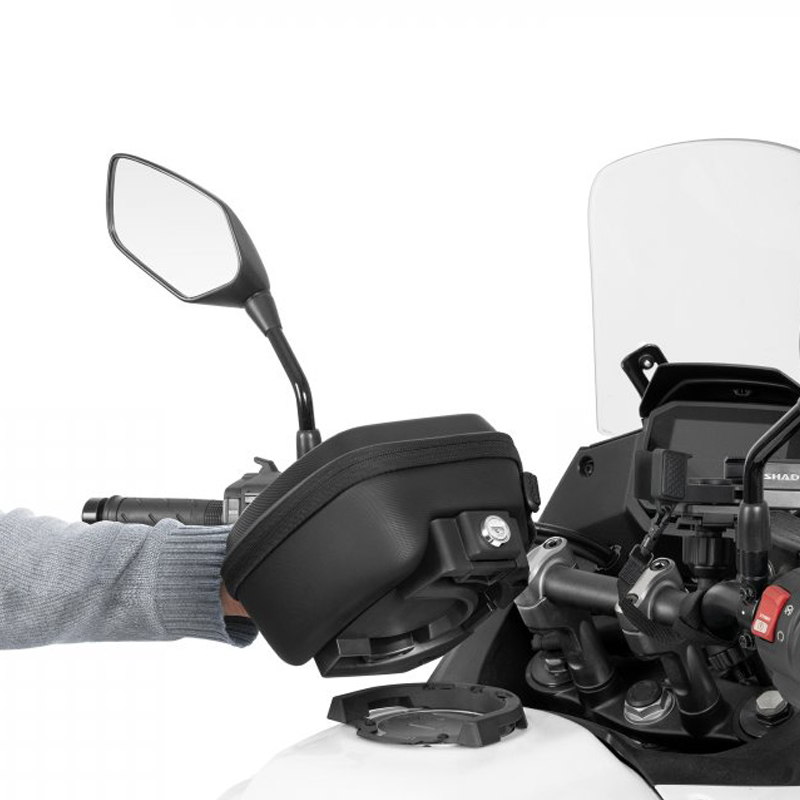 ADAPTADOR GIVI PARA BOLSAS TANKLOCK BF96