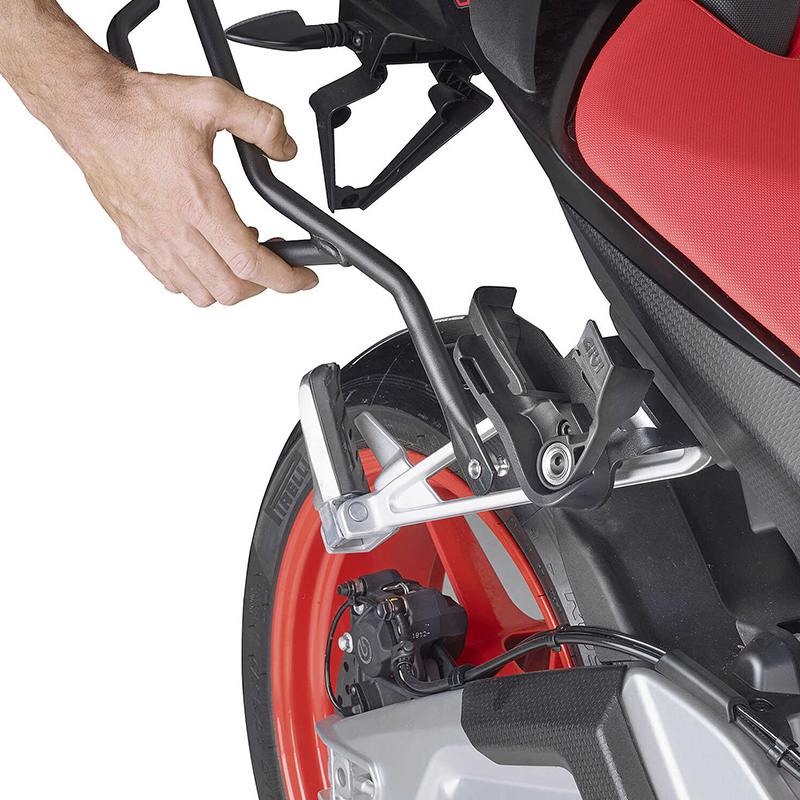 KIT DE FIJACION ALFORJAS GIVI TR2157 YAMAHA MT07