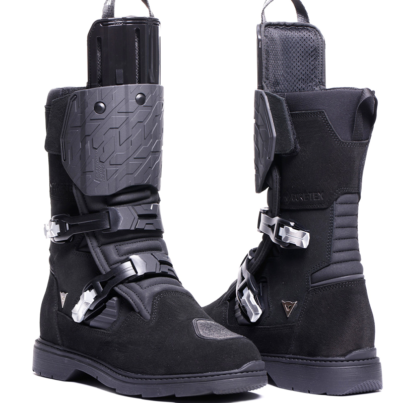 BOTAS DAINESE OVERYOND XT GORE-TEX BLACK/BLACK