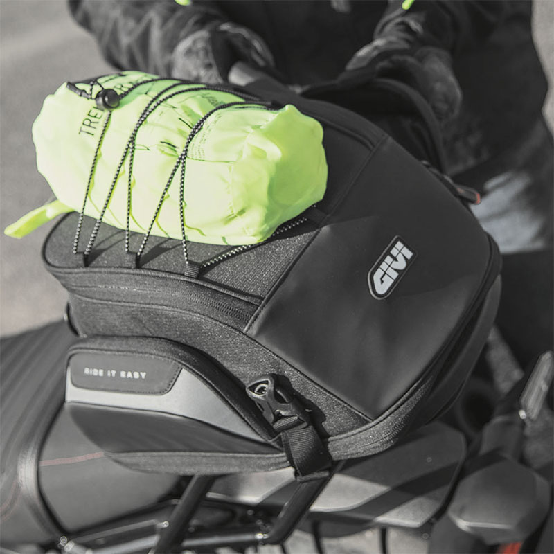 BOLSA TRASERA GIVI EASY-T EASY08 23 LITROS | Bolsas de moto | %brands%