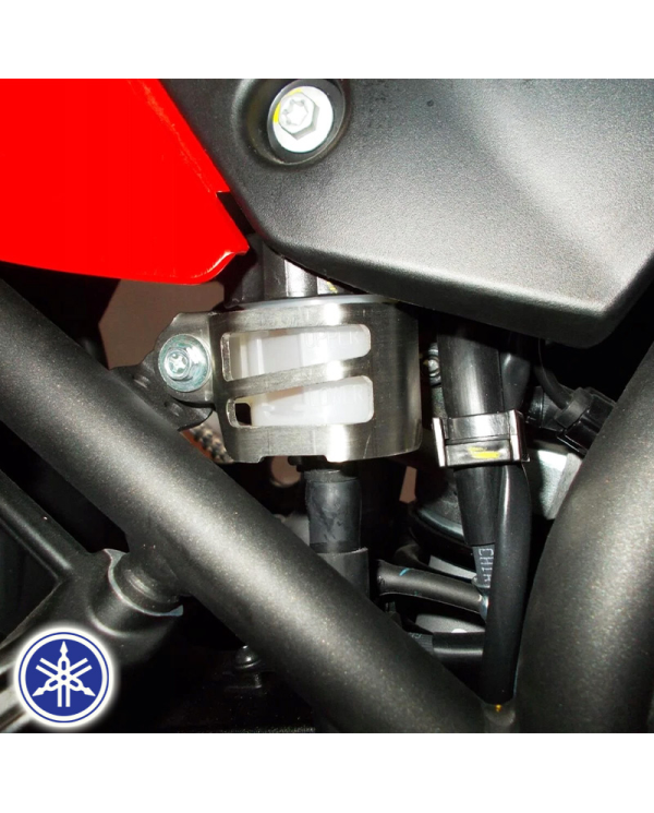 PROTECTOR DE DEPOSITO LIQUIDO DE FRENO CROSSPRO YAMAHA TENERE 700 PLATA | Otros protectores de moto | %brands%
