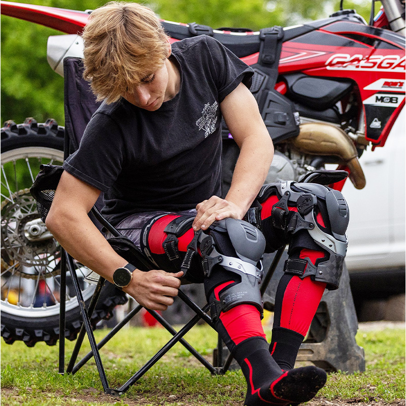 RODILLERAS EVS AXIS PRO BLACK/GREY | Rodilleras y Coderas de moto | %brands%