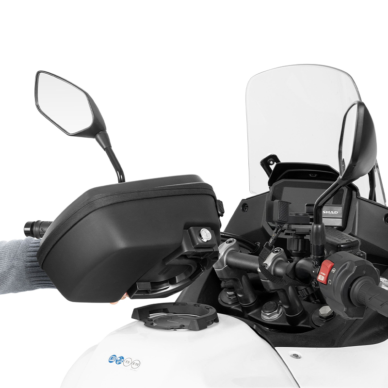 FIJACION BOLSA DE DEPOSITO SHAD CLICK SYSTEM C011CS CFMOTO 1000 MTX/800 MTX | Bolsas de moto | %brands%