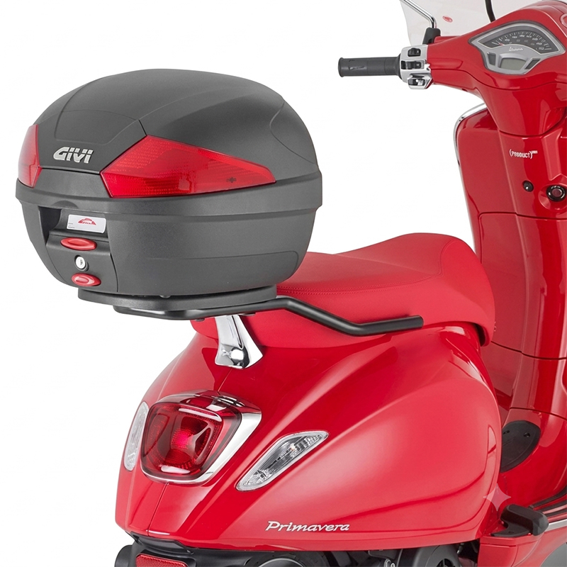 KIT DE FIJACIÓN POSTERIOR GIVI SR5608 PIAGGIO VESPA PRIMAVERA 150-125-50/SPRINT 150-125-50 | Fijaciones Top Case de moto | %brands%
